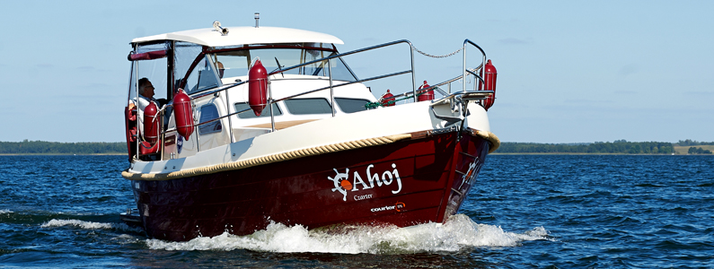 Courier 970 | Nexus 980 Правый борт нос