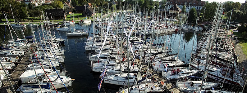 Ahoj Maxus Nexus чартер яхт без прав / лицензии