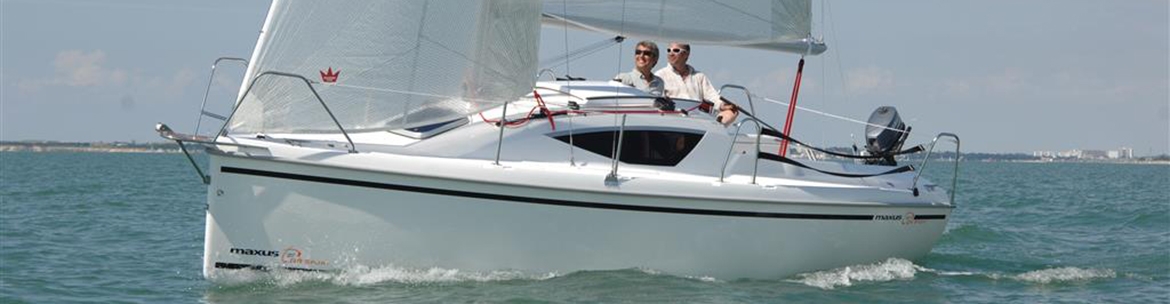 Maxus 22 на море
